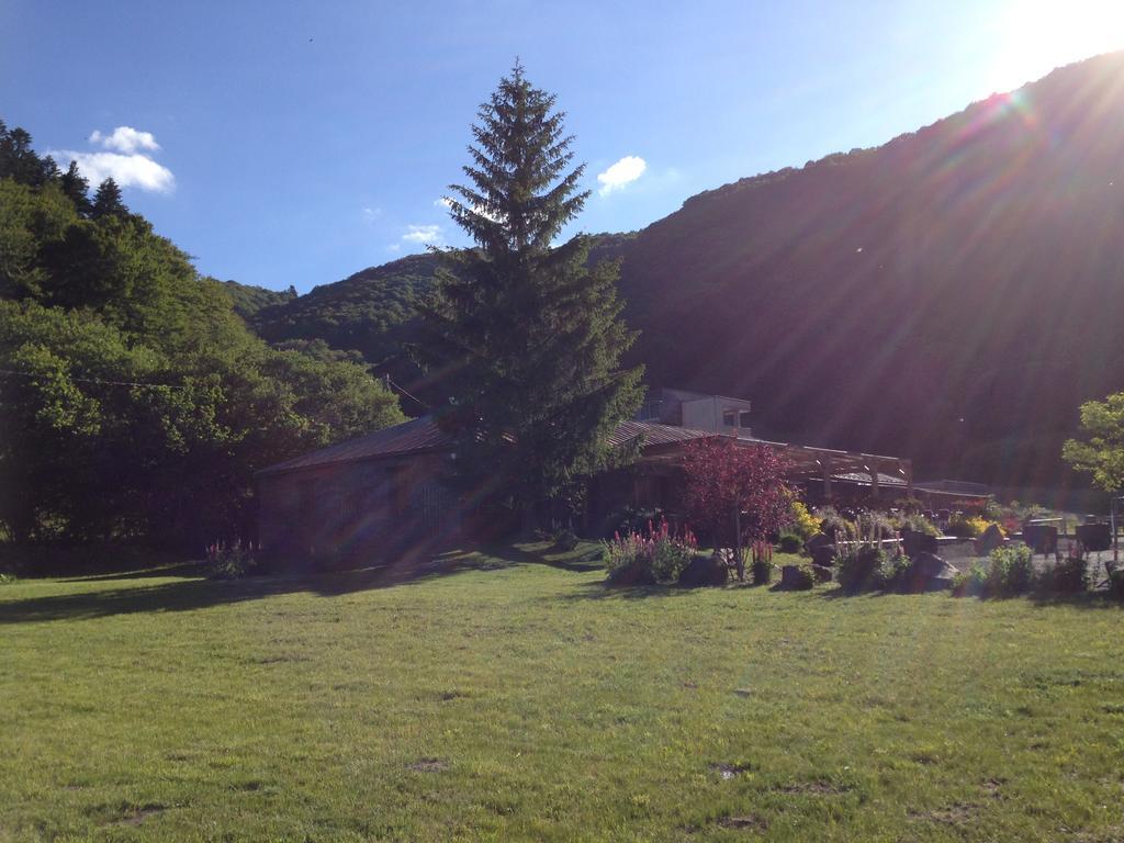 Aux 500 Diables Eco Lodge - Hotel Chambon-sur-Lac Exteriér fotografie